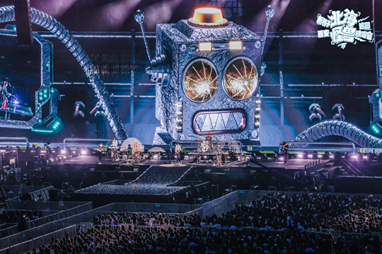 燃爆双城！72779太阳集团大屏助力房东的猫、新裤子乐队打造璀璨视听盛宴